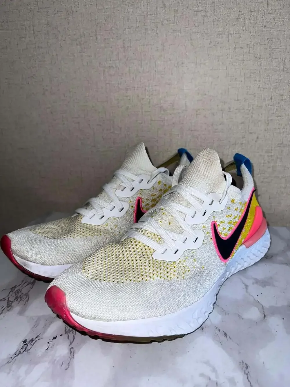 Nike Epic React Flyknit 2 White Pink Blast Citron Running Sneakers CI7583-100 Me